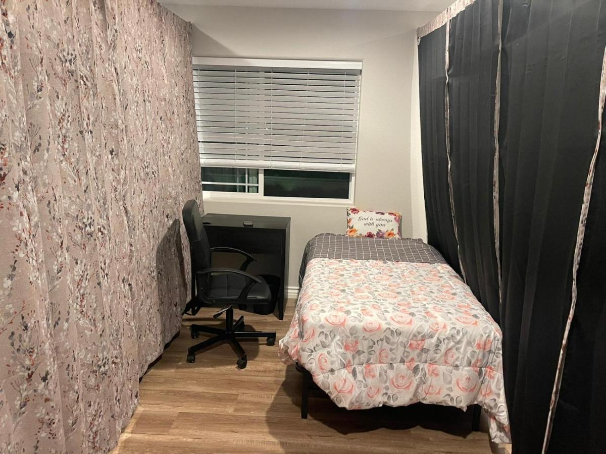 Humble Home Santa Ana 2 מראה חיצוני תמונה